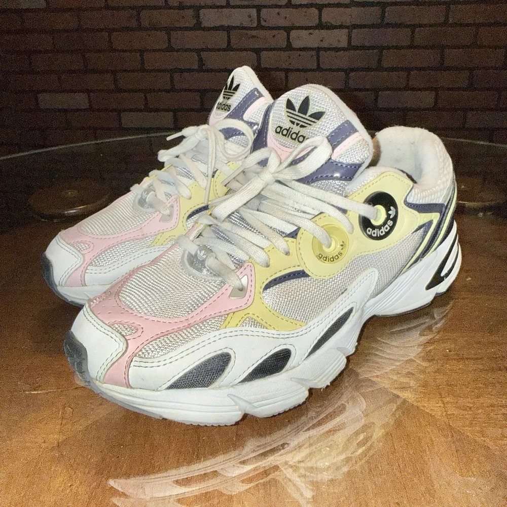 Women's Adidas Astir Sneakers GZ1637 White/Pink/Yellow Size 9